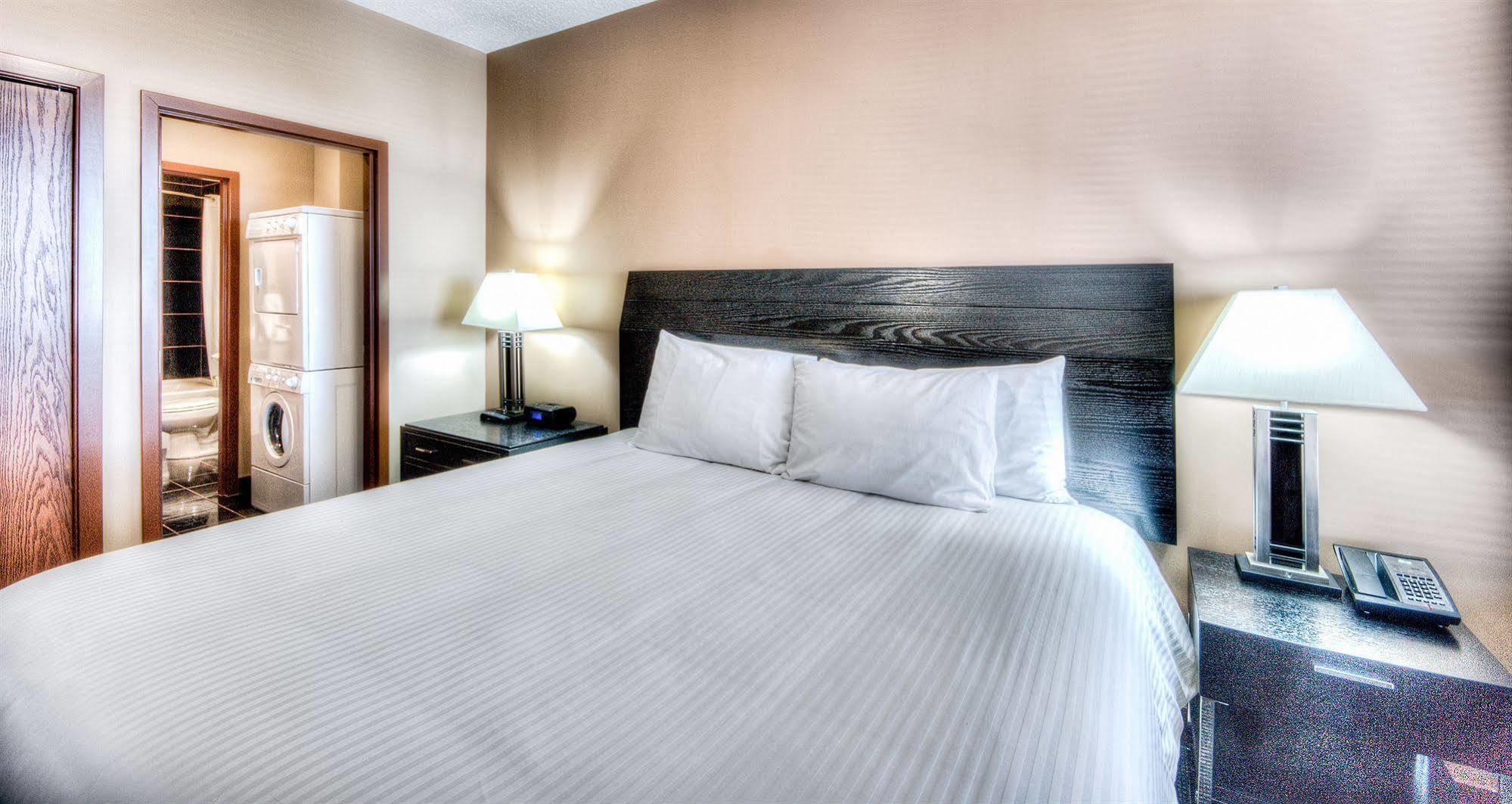 Grand Inn & Residence- Grande Prairie Esterno foto