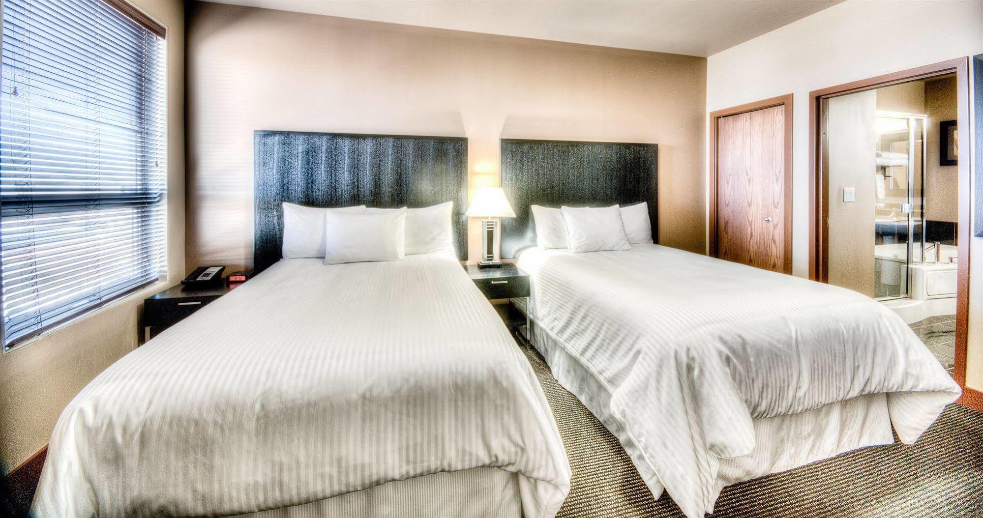Grand Inn & Residence- Grande Prairie Esterno foto