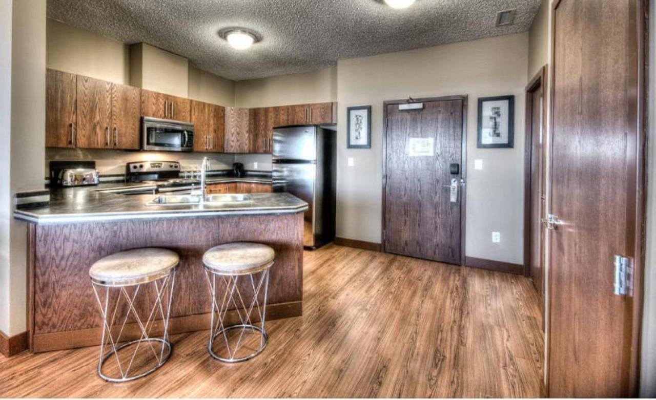 Grand Inn & Residence- Grande Prairie Esterno foto